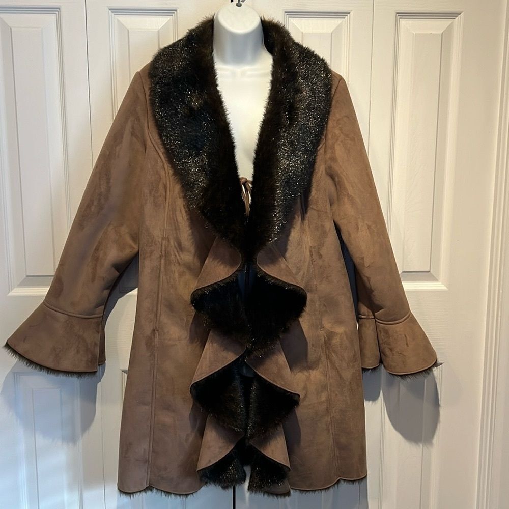Regal Brown Faux Fur Faux Suede Ruffle Front Coat Size M NWOT